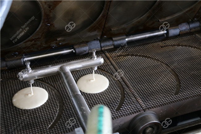 Automatic rolled cone production line